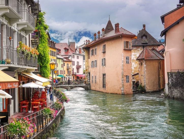 Canal-Annecy-vieille-ville