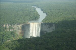 cascade-Guyana-Amérique-du-sud